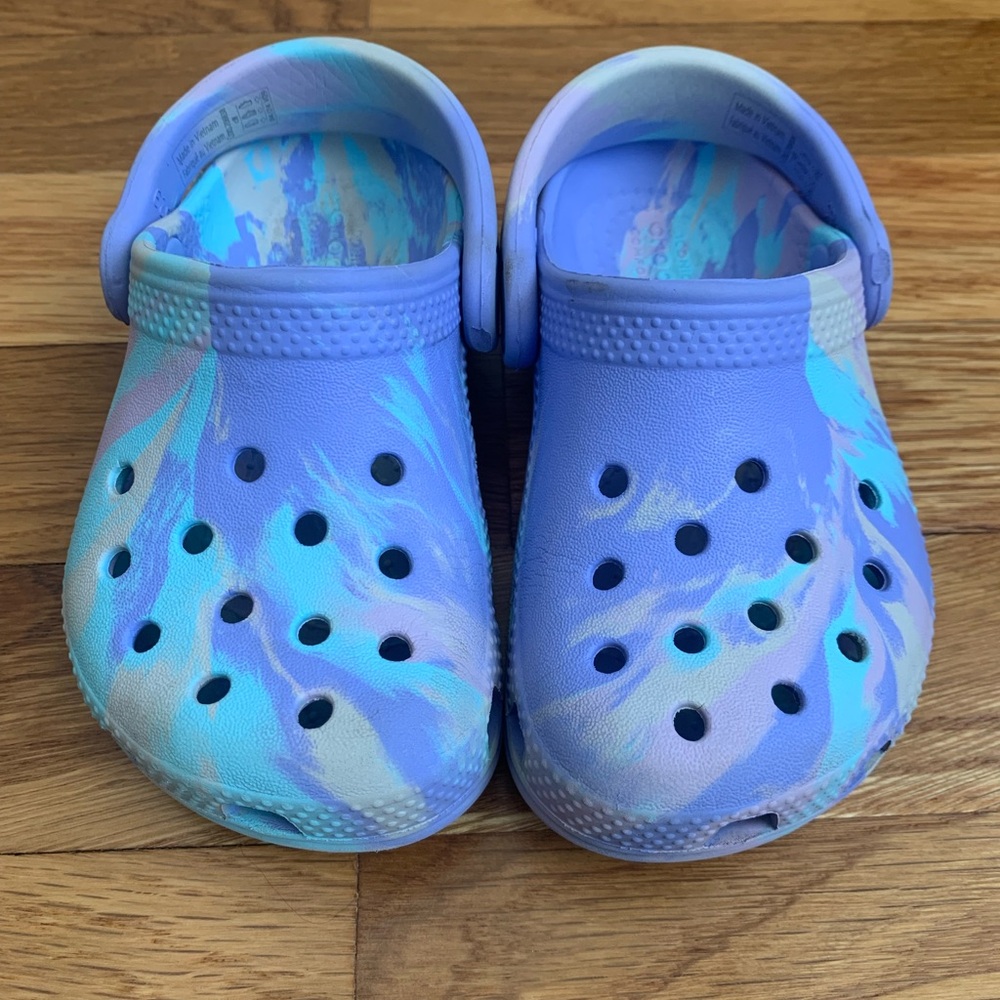 Crocs